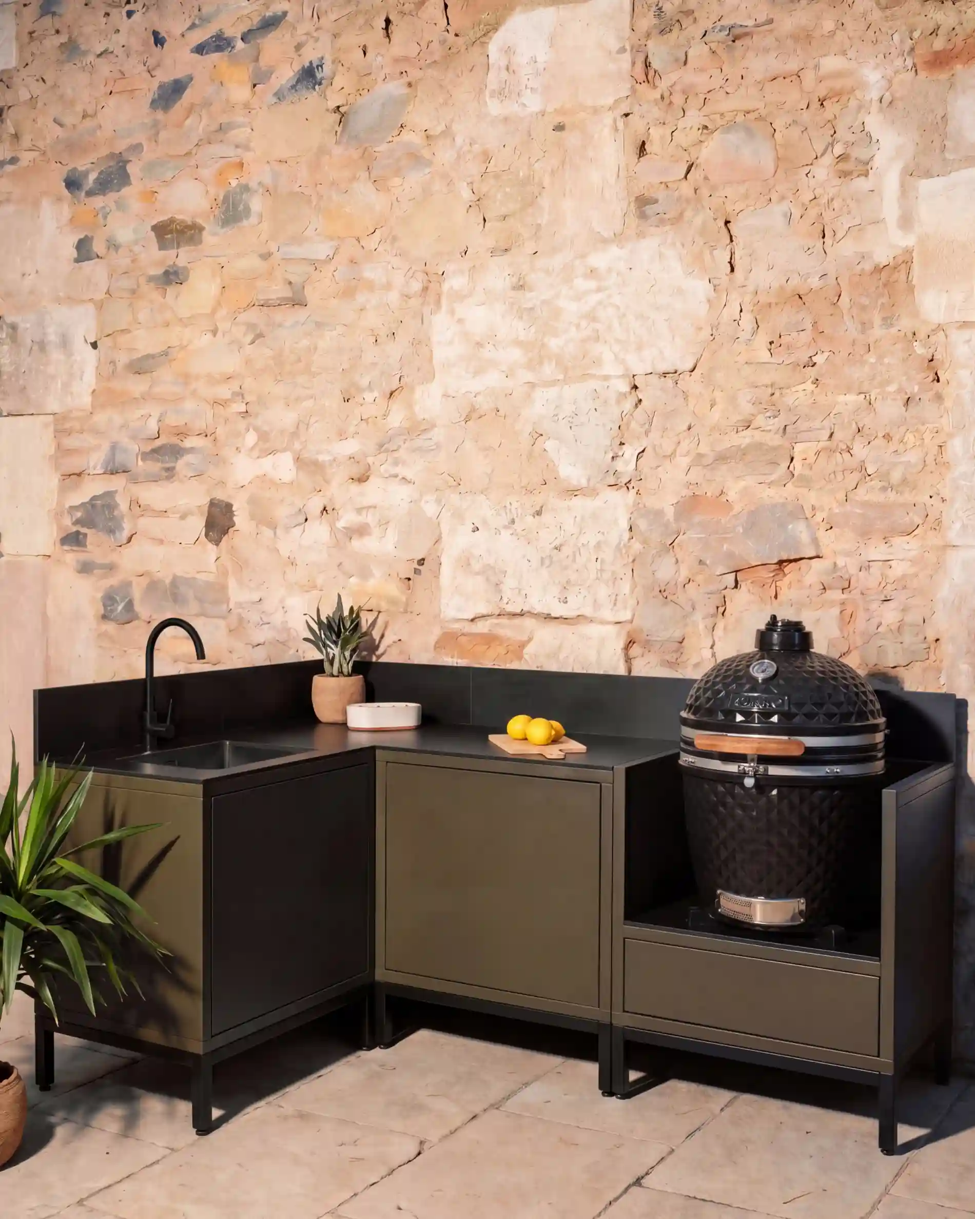 Cuisine d’extérieur PILOTIS – 4 modules, évier inox & module d’angle pour Kokko - Image 65